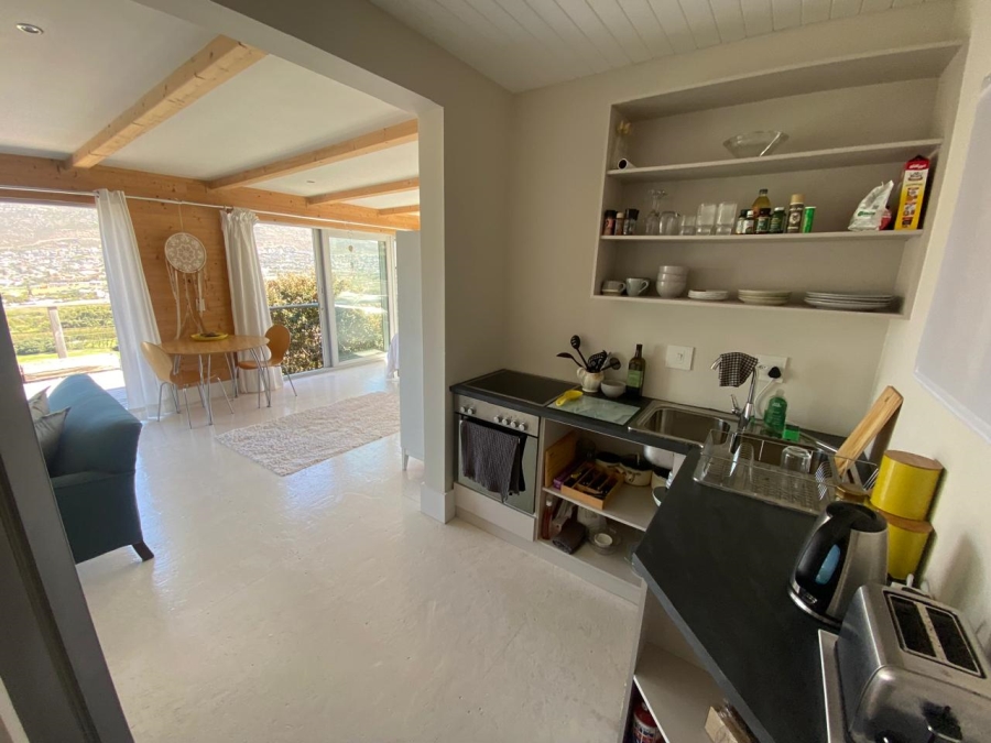 3 Bedroom Property for Sale in Clovelly Western Cape